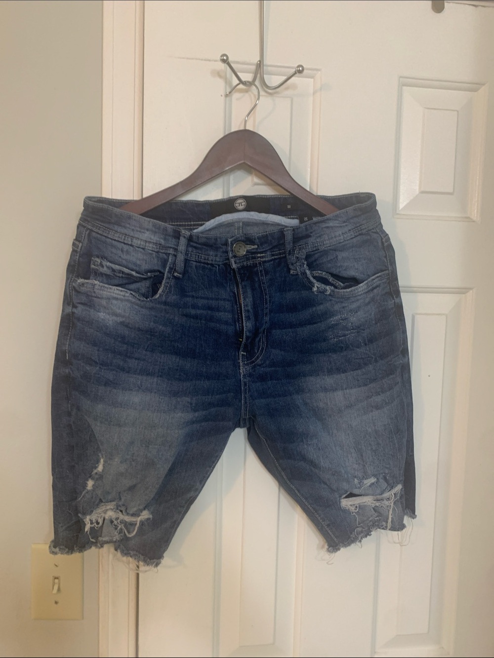 Jordan Craig Distressed Dark Wash Denim Cutoff Shorts Size 32